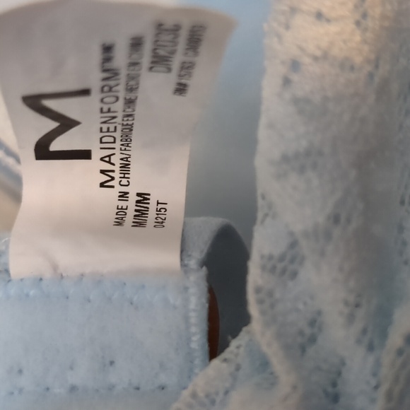 Maidenform Pure Comfort® Stretch Lace Triangle Wireless Bralette DM203C Medium - Picture 4 of 5